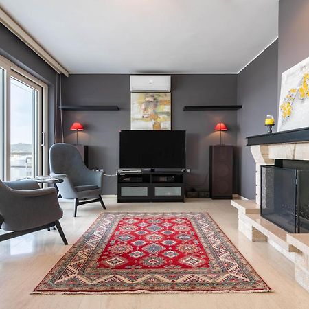 Sunlight House - Palatial Fully Equipped Apartment Near The Sea アテネ エクステリア 写真
