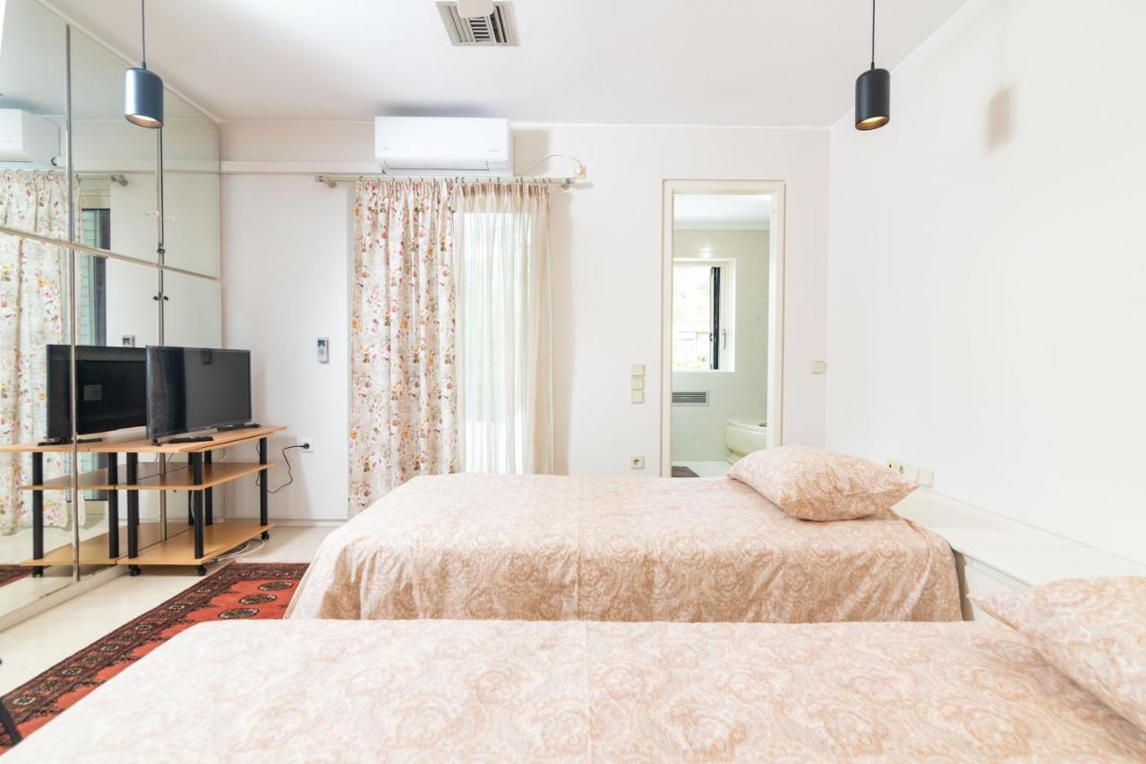 Sunlight House - Palatial Fully Equipped Apartment Near The Sea アテネ エクステリア 写真